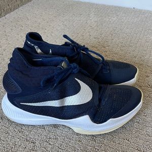 Nike Navy Blue HyperRev Basketball Shoe